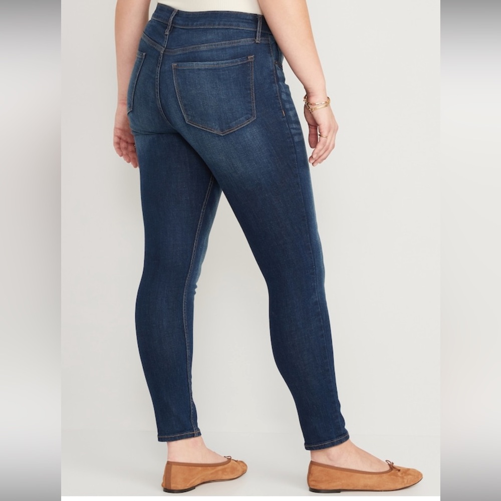 Mid rise Rockstar super skinny jeans size 12
